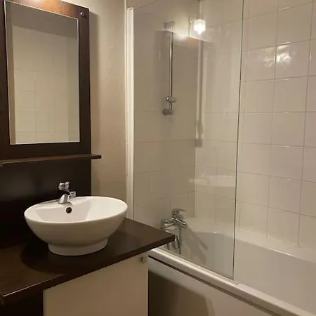 Avec Apartment *